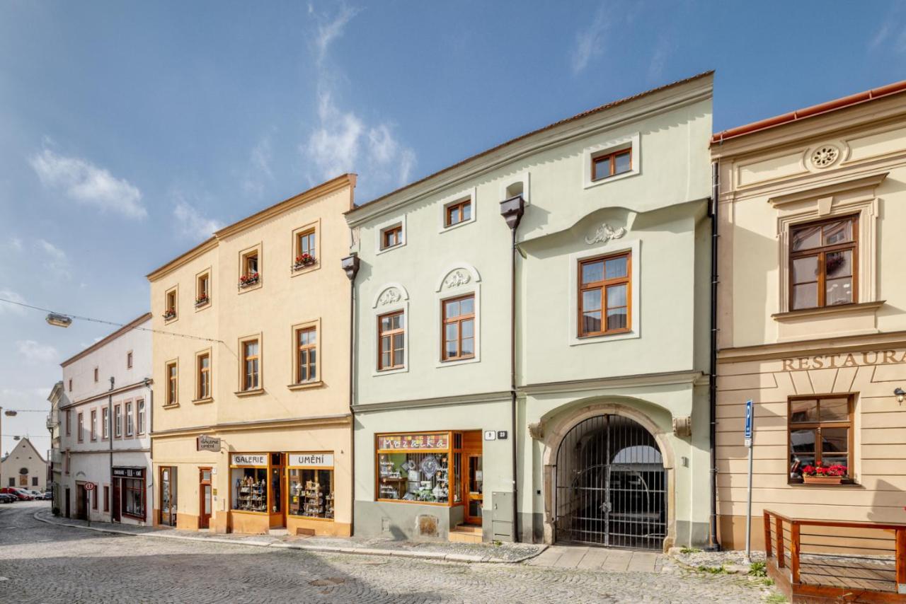 Wine & Bike City Tower Apartments Znojmo Buitenkant foto